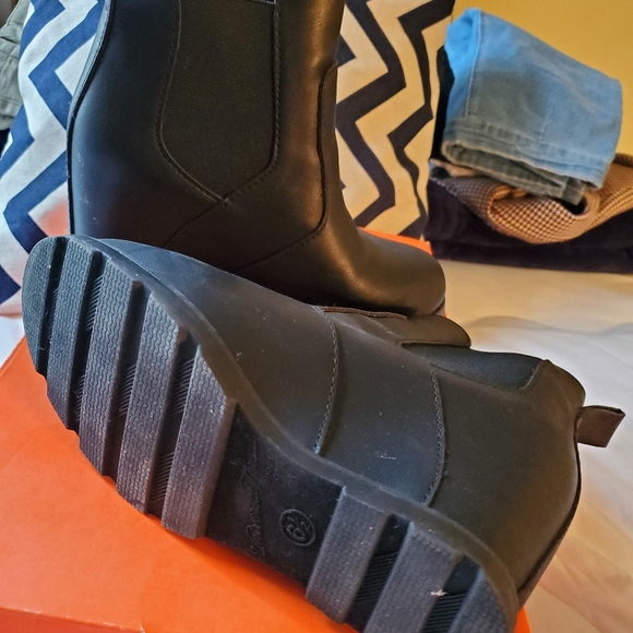 Universal thread platform shoes - Picture 2 of 3